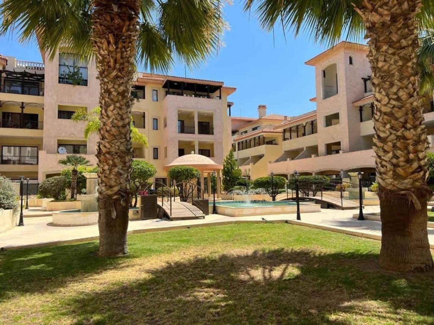 Queens Gardens Paradise Vip, Pool, Mall, Sea Pafos Zewnętrze zdjęcie