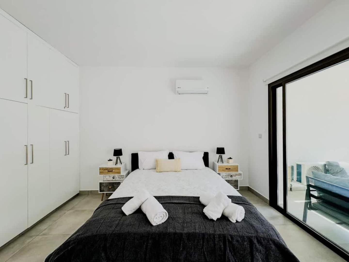 Queens Gardens Paradise Vip, Pool, Mall, Sea Pafos Zewnętrze zdjęcie