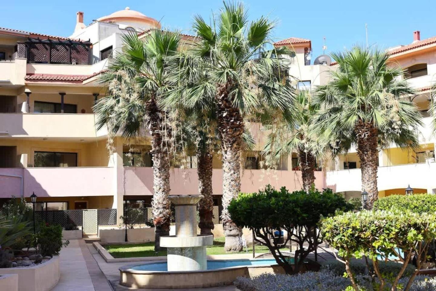 Queens Gardens Paradise Vip, Pool, Mall, Sea Pafos Zewnętrze zdjęcie